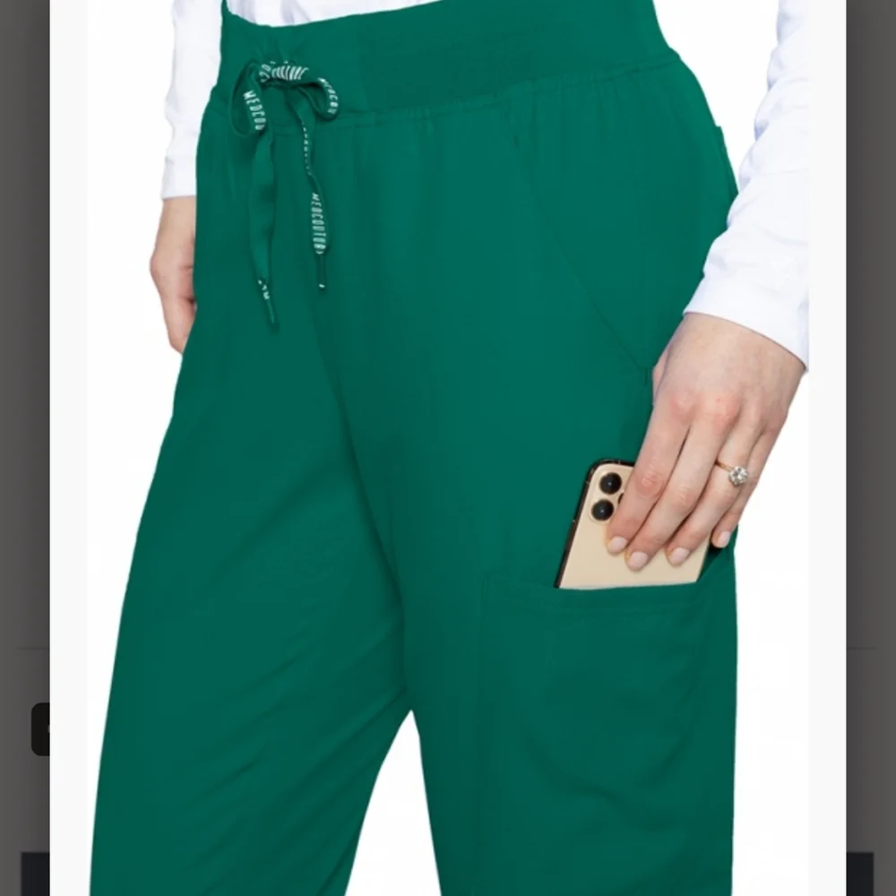 Scrub Set Hunter Green Medcouture - Picture 3 of 14